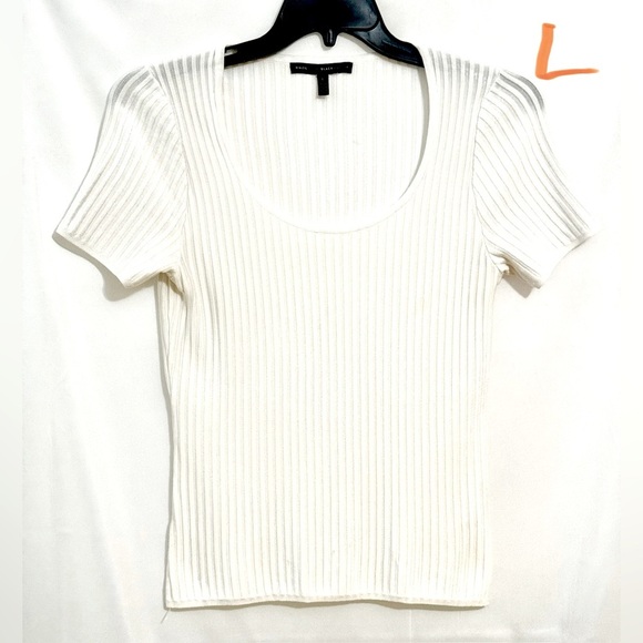 White House Black Market Tops - White House Black Market Short Sleeve Tee